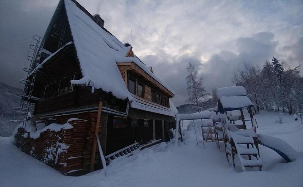 Hostel Bacowka Pttk Jaworzec Wetlina Exteriér fotografie