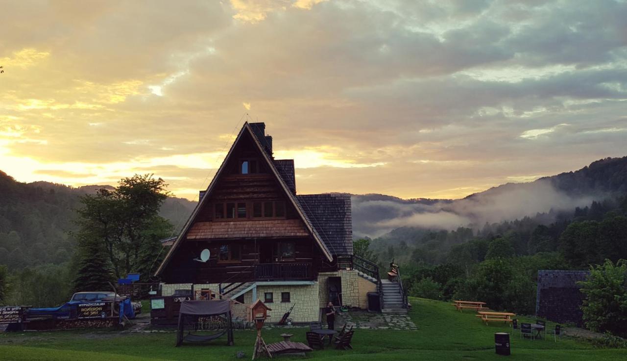 Hostel Bacowka Pttk Jaworzec Wetlina Exteriér fotografie