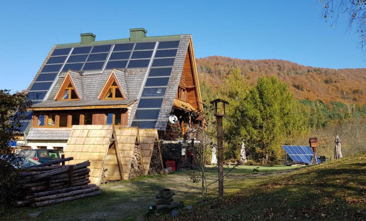 Hostel Bacowka Pttk Jaworzec Wetlina Exteriér fotografie