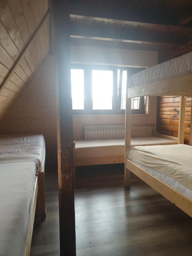 Hostel Bacowka Pttk Jaworzec Wetlina Exteriér fotografie