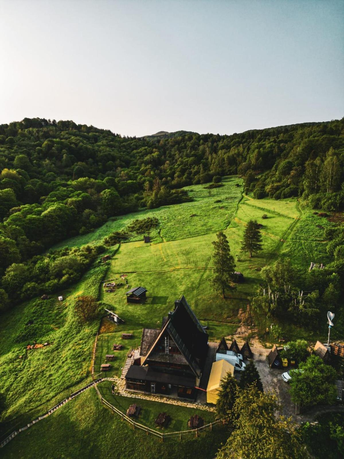 Hostel Bacowka Pttk Jaworzec Wetlina Exteriér fotografie