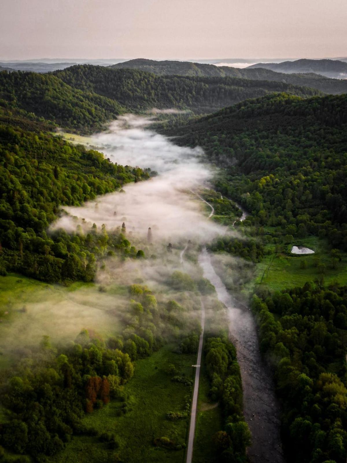 Hostel Bacowka Pttk Jaworzec Wetlina Exteriér fotografie