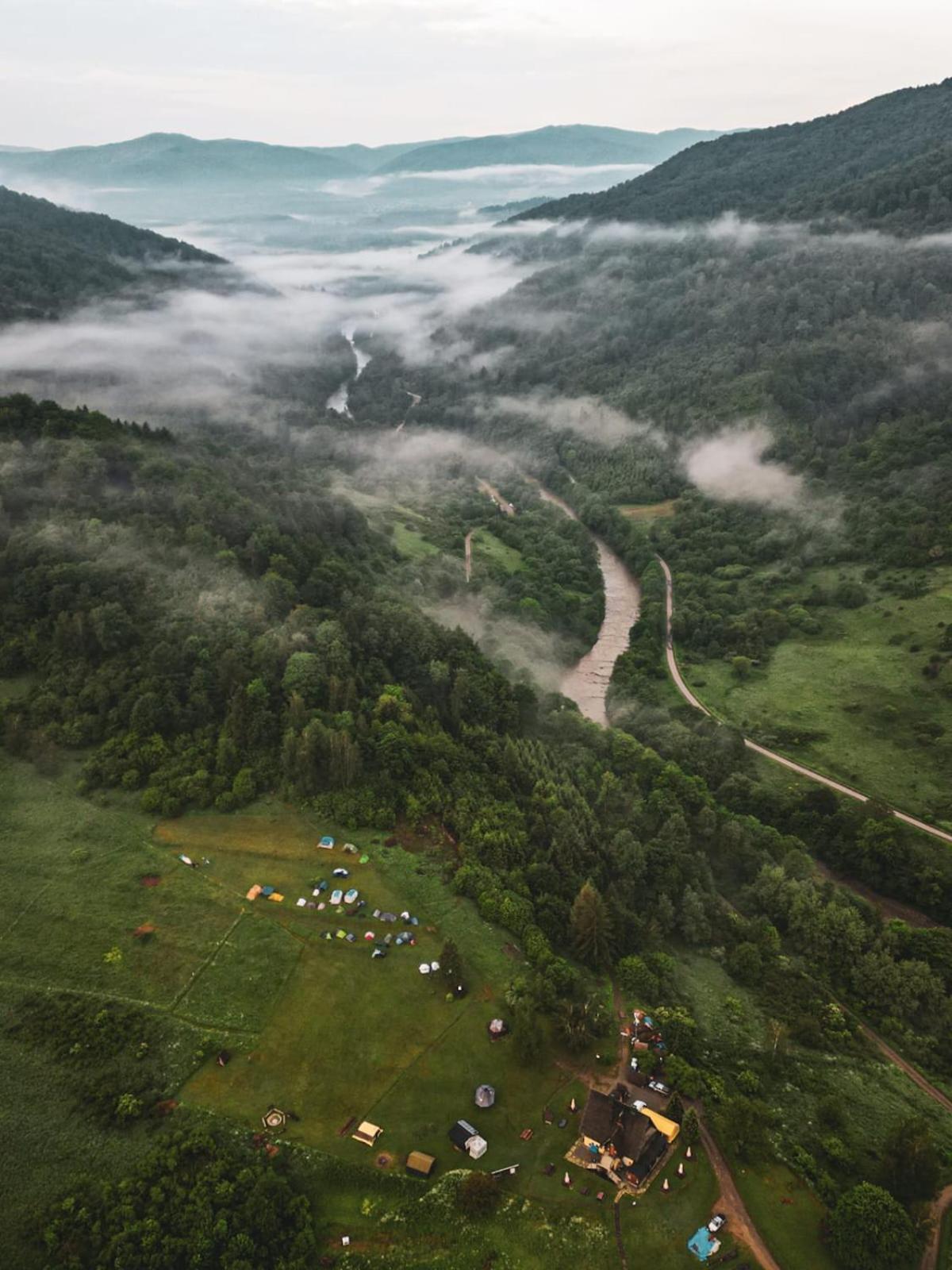 Hostel Bacowka Pttk Jaworzec Wetlina Exteriér fotografie